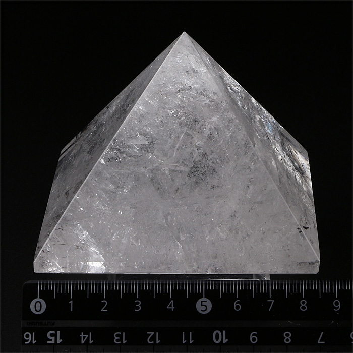 水晶ピラミッド レムリアン